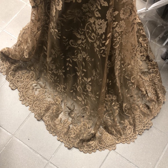 Elegant long evening dress - Picture 7 of 7